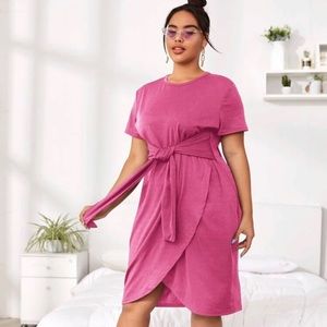 NWT Tie front mock wrap dress size 4xl (20)